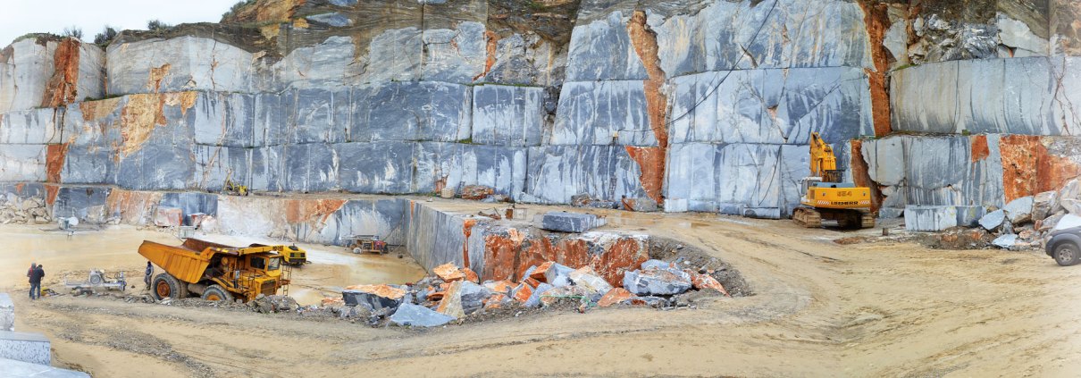 Aliveri Grigio Quarry